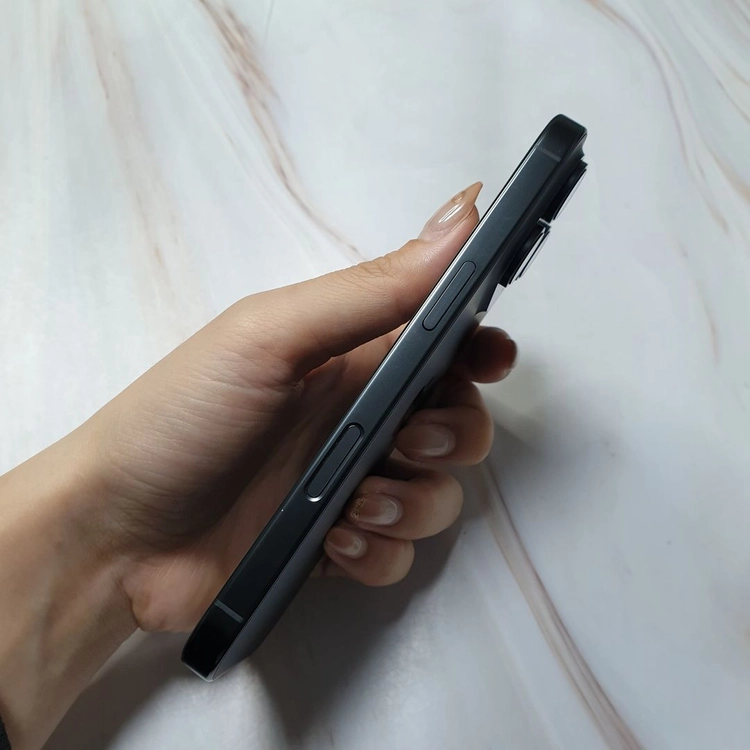 아이폰16프로 블랙티타늄 128G A급 판매합니다 이미지