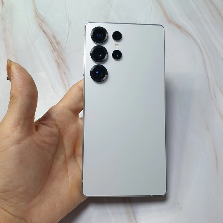 LG 갤럭시 S25울트라 티타늄화이트 256G S급 판매합니다 이미지