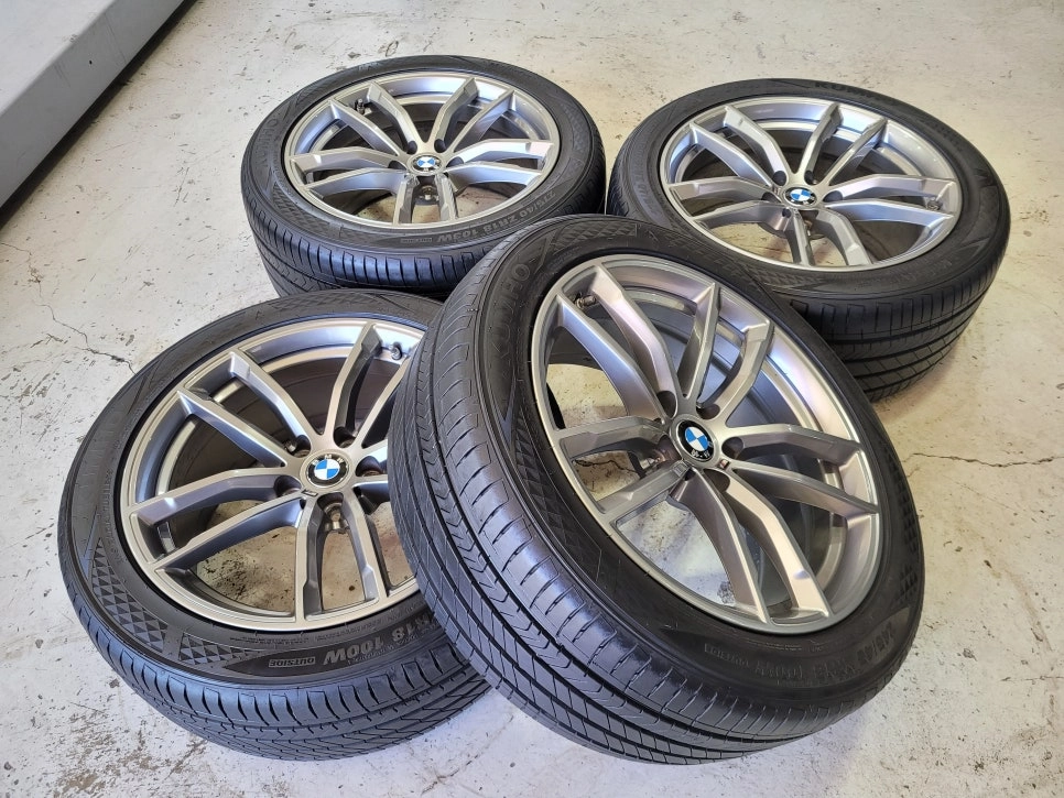 BMW G30 5시리즈 662M 18인치 순정품휠타이어 한대분 이미지