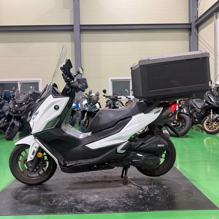 보그 sr125 25년식 5만키로 배달셋팅 스쿠터 저렴하게 판매합니다 이미지