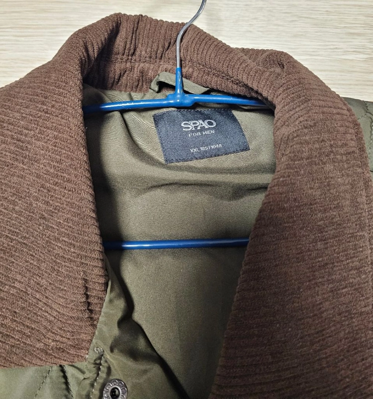 스파오 코듀로이 퀼팅 자켓 점퍼 패딩 올리브 그린 판매합니다 이미지