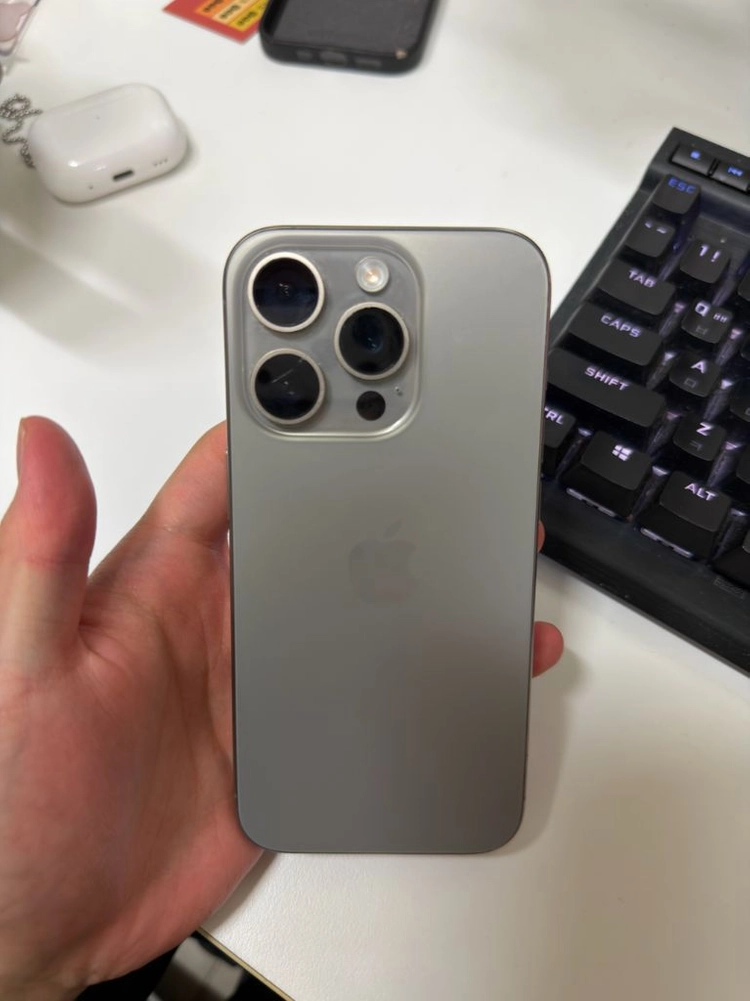 아이폰 15pro 네츄럴 티타늄 256GB 이미지