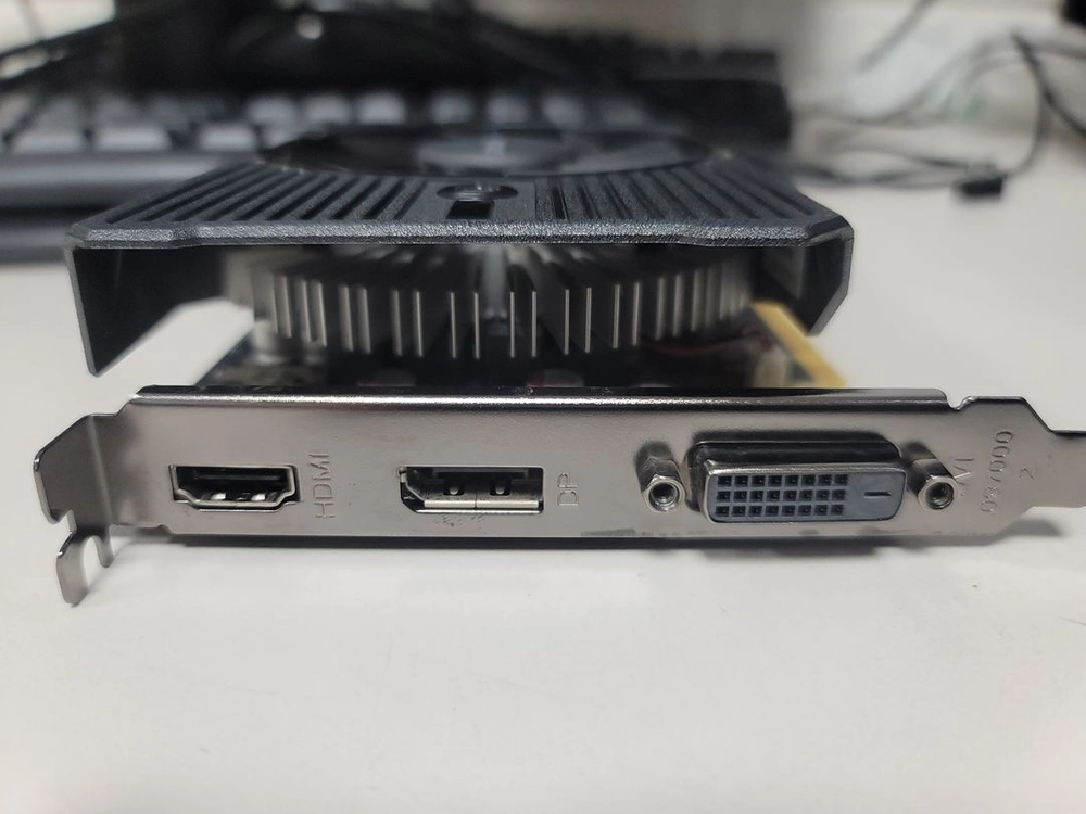 GTX 1050 그래픽카드 이미지