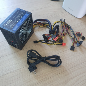 SuperFlower 슈퍼플라워 600W 파워서플라이 ATX 컴퓨터 PC파워 이미지