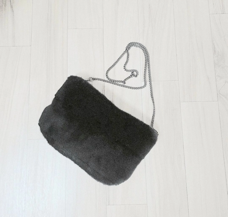 닥스핸드백 블랙퍼 크로스백 이미지