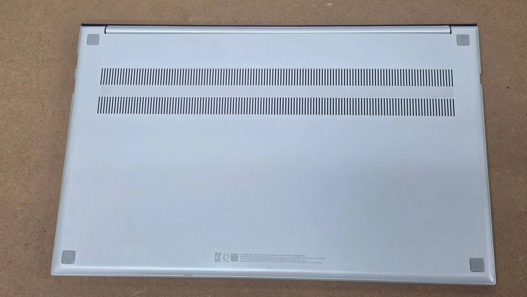 삼성 갤럭시북 이온 NT950XCJ-X716A i7 16GB SSD 512GB MX250 15.6인치 중고노트북 이미지