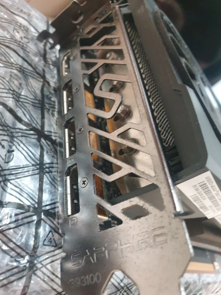 사파이어 RX 6800 XT Nitro+ SE 그래픽카드 니트로 이미지