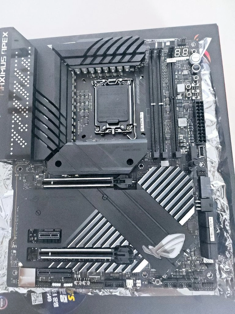 14700k(as가능)+ Z690 APEX 보드셋(DDR5)팝니다 급처 이미지