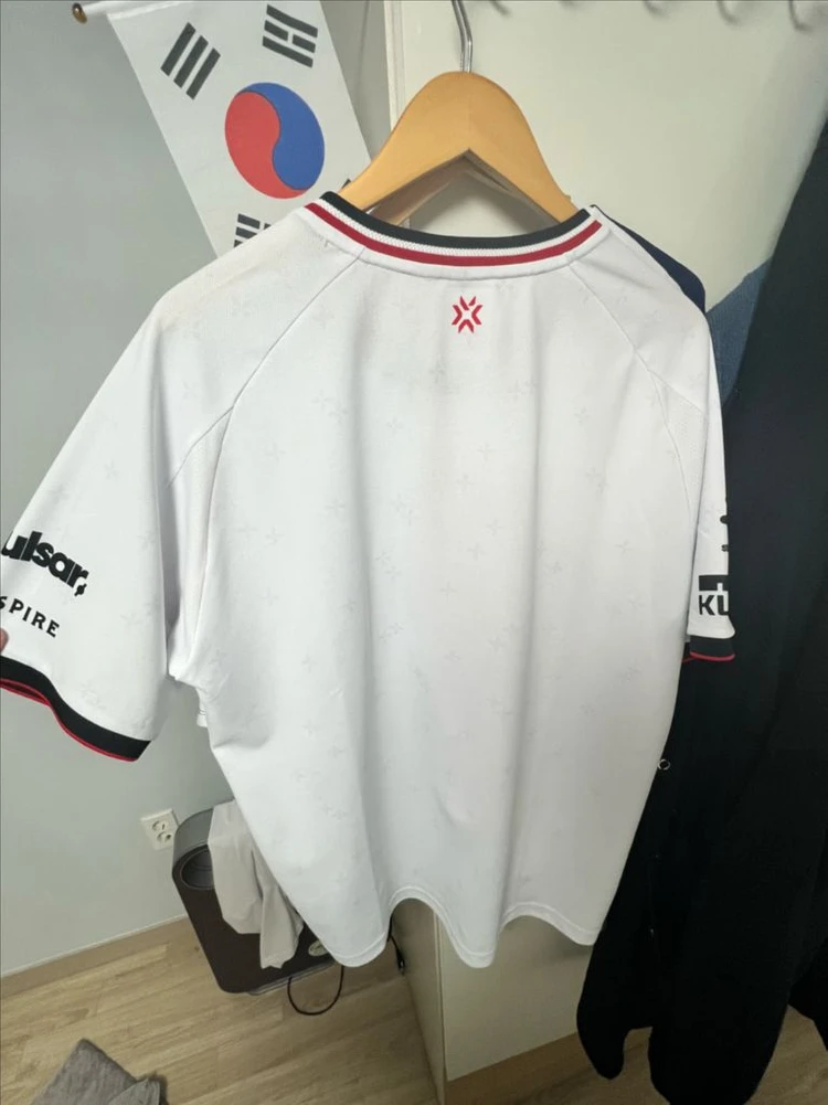 T1 2025 발로란트 유니폼 (2XL) 이미지