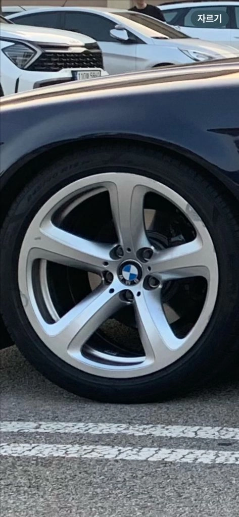 bmw 19인치 단조휠 타이어 이미지