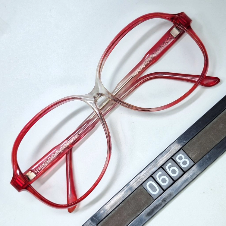 선글라스테 안경테 여성용 뿔테 레드 그라데이션 일본 수입 빈티지 레트로 클래식 복고 아메카지 Y2K 스트릿 유니크 이미지