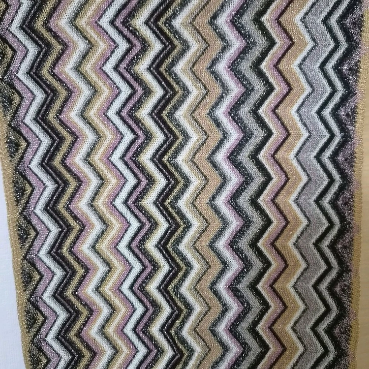 미쏘니(MISSONI) 메탈릭 패턴 머플러 이미지