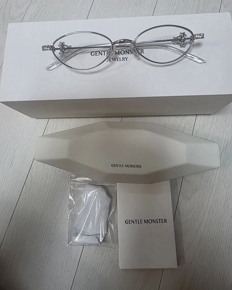 젠틀몬스터 캐럿02 이미지