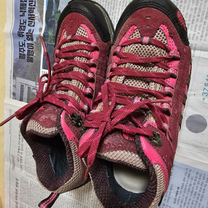 노스페이스 여성 등산화 245 이미지