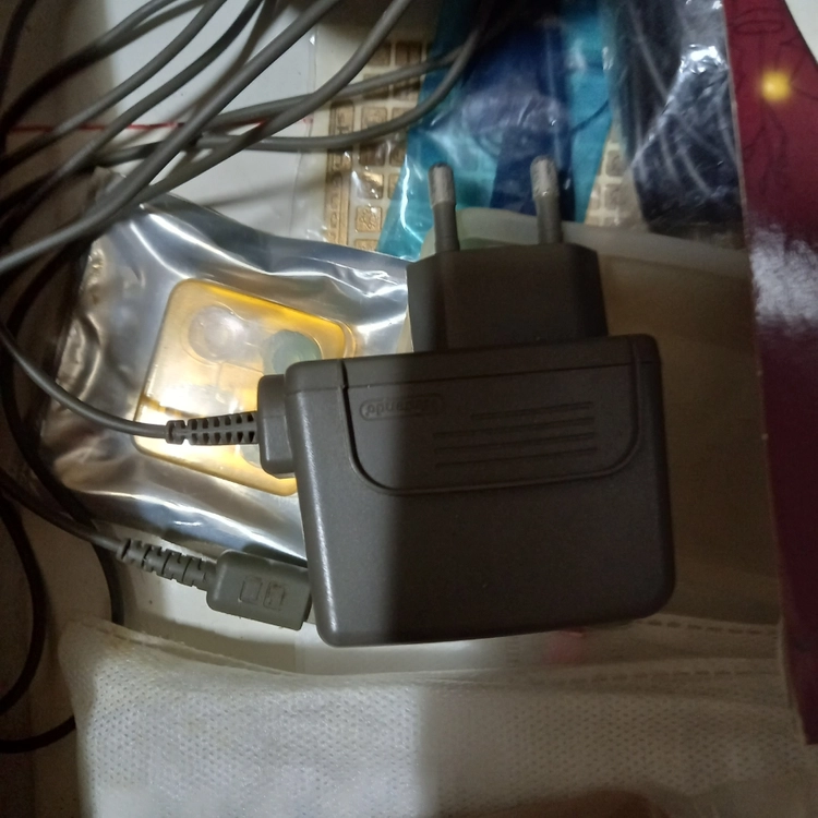 닌텐도 DS Lite 블랙 판매 (터치펜, 커버, 충전기 포함) 이미지