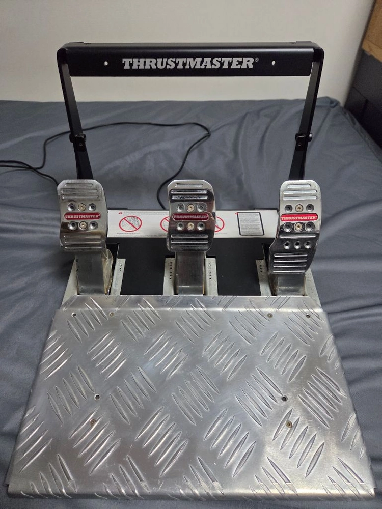 (예약중)트러스트마스터 t500rs 페라리599 f1 레이싱휠 이미지