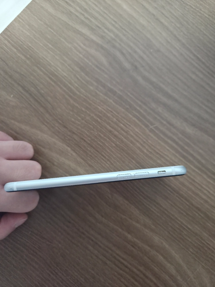 아이폰 se2 128GB 급처합니다 이미지