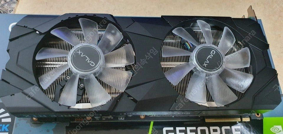 GeForce RTX 2080 그래픽카드 이미지