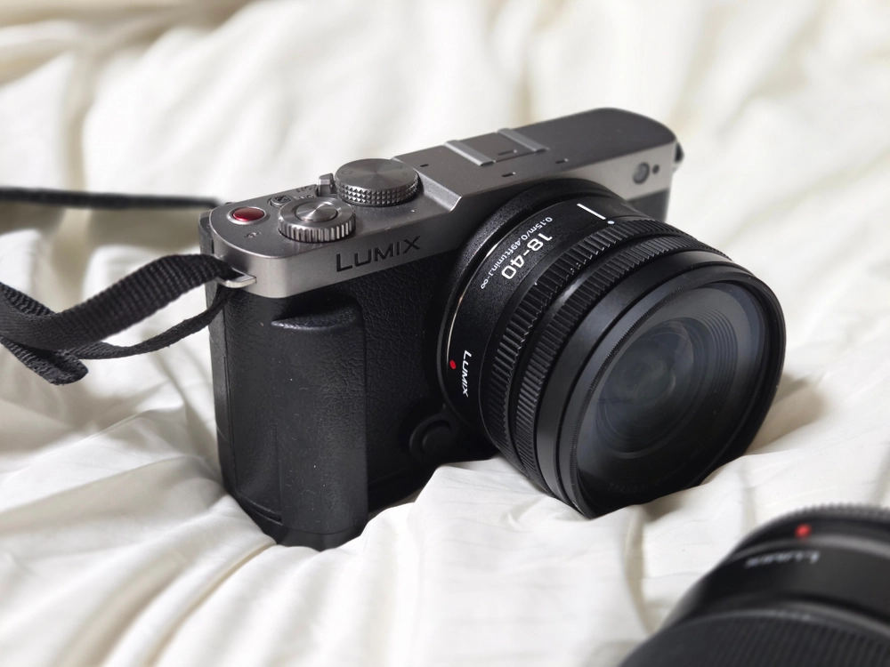 루믹스 LUMIX S9 실버 + 렌즈 풀세트 / 일괄 329만원 / 택배거래 - 안심되는 중고거래