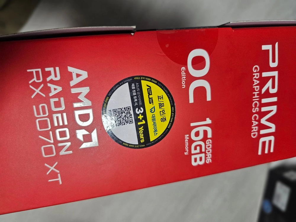 에이수스 프라임 라데온 RX 9070 XT 그래픽카드 이미지