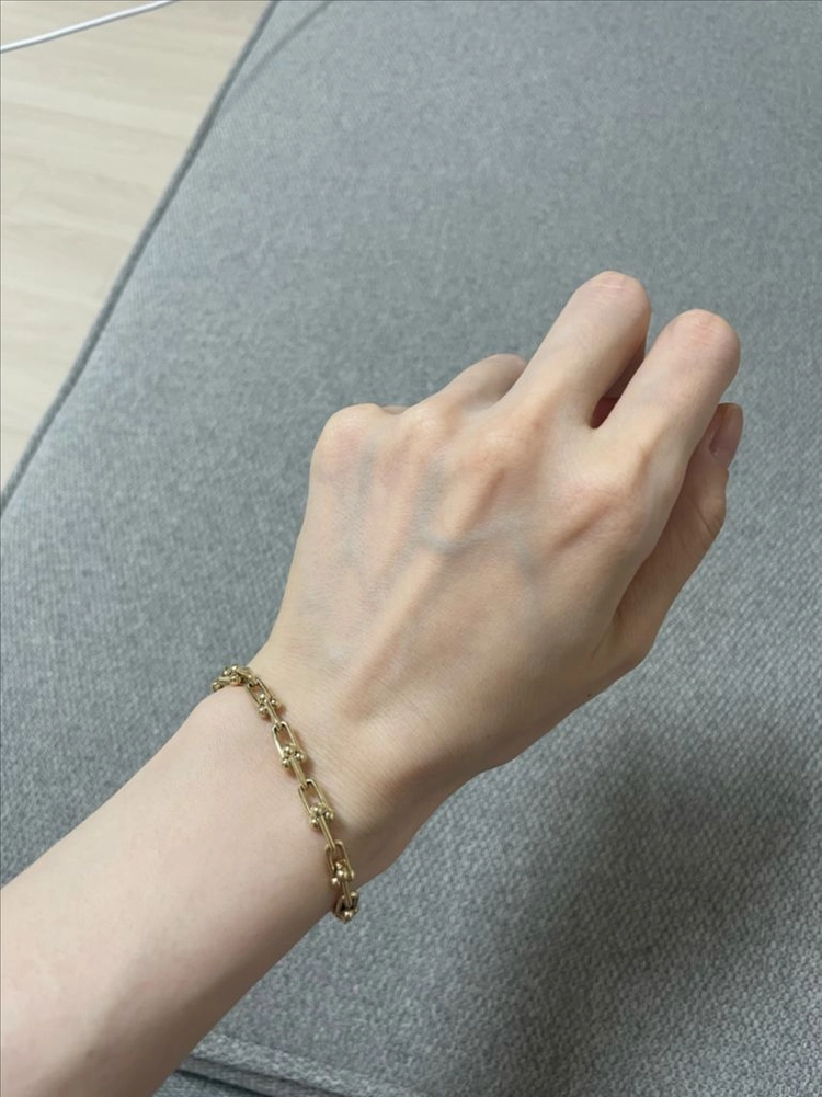 14k 팔찌 스몰 옐로우골드 금팔찌 티파니st 이미지