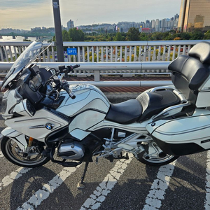 bmw r1200rt 이미지