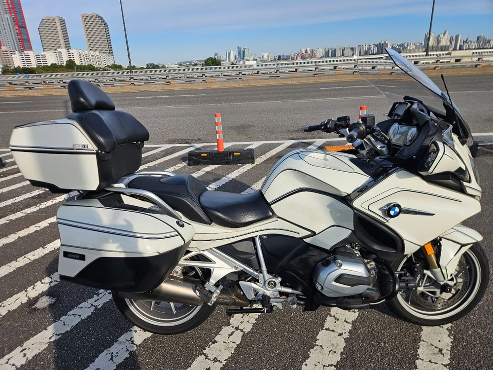 bmw r1200rt 이미지