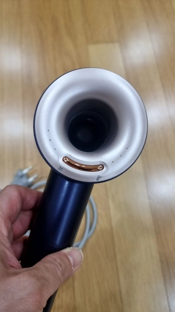 FORTISSIMO 헤어 드라이어 팝니다.(저소음,강한바람) 이미지