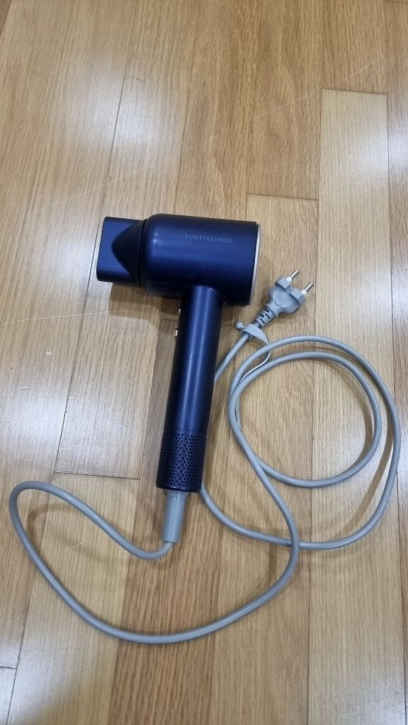 FORTISSIMO 헤어 드라이어 팝니다.(저소음,강한바람) 이미지