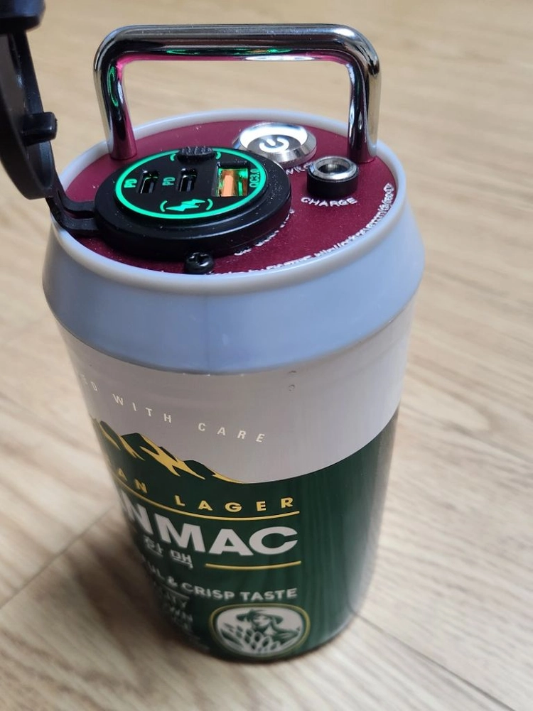 캠핑 갬성 맥주캔 파워뱅크 맥뱅(12.6V 12.6A) 이미지