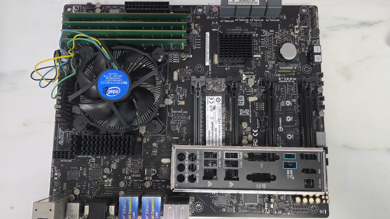 E3 1275v5 + P10S WS + DDR4 ECC 40GB + SSD 256GB 이미지