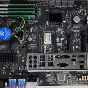 E3 1275v6 + P10S WS + DDR4 ECC 32GB + SSD 128GB 이미지