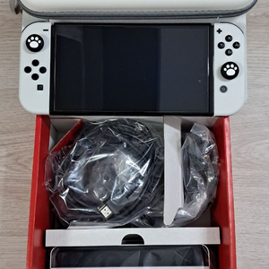닌텐도 스위치 oled A+급 + 파우치 이미지