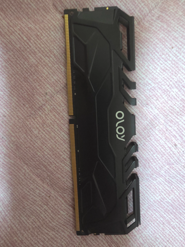 OLOY DDR4 3200MHz 32GB 튜닝램 이미지