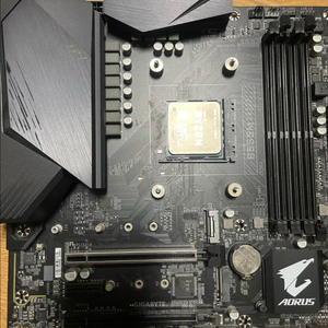 AMD 라이젠7 5800X / 기가바이트 B550M AORUS PRO-P 판매합니다 이미지