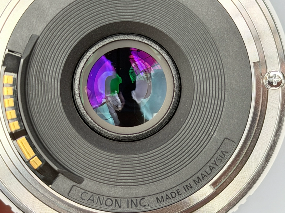 캐논 EF 40mm F2.8 STM 렌즈 화이트 이미지