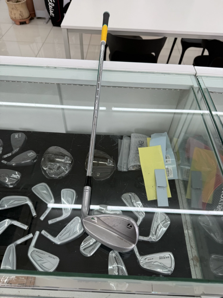 테일러메이드 MG4 웨지 크롬 56도 NS NEO 950 S 이미지