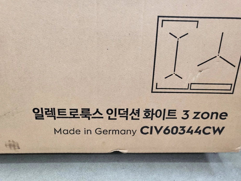 일렉트로룩스 인덕션 화이트 3 zone CIV60344CW 미개봉 이미지