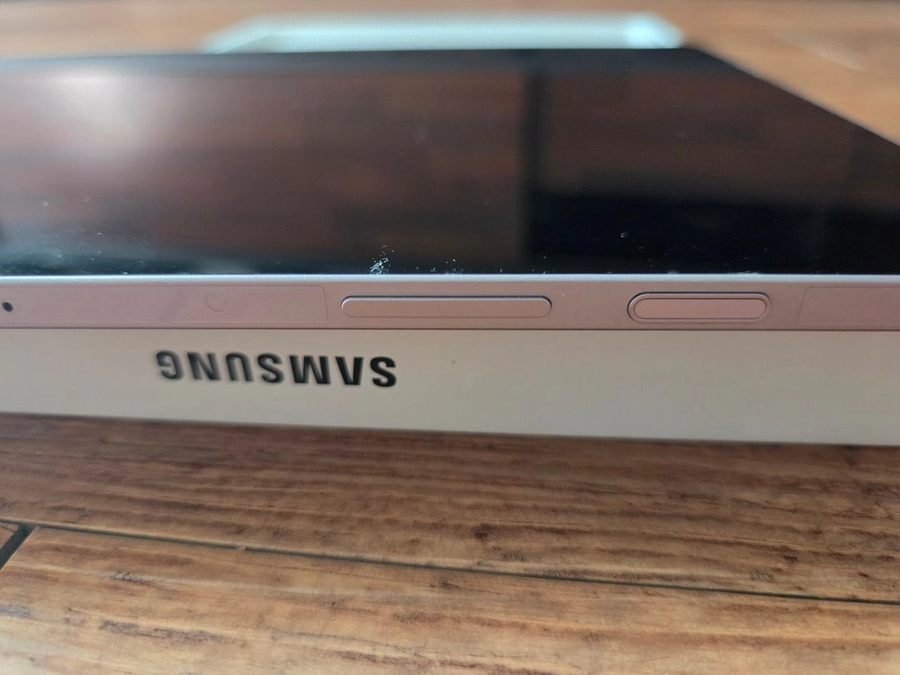 갤럭시탭S9+FE 5G 128G 메인보드고장난거 팔아요 이미지