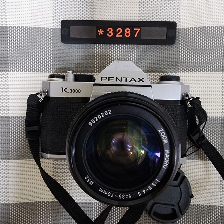 펜탁스 K-1000 필름카메라 35-70mm 줌렌즈 이미지