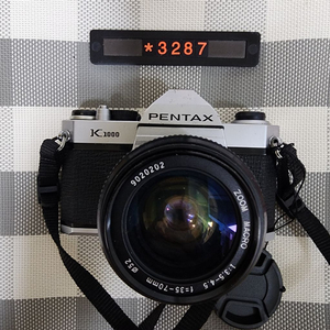 펜탁스 K-1000 필름카메라 35-70mm 줌렌즈 이미지
