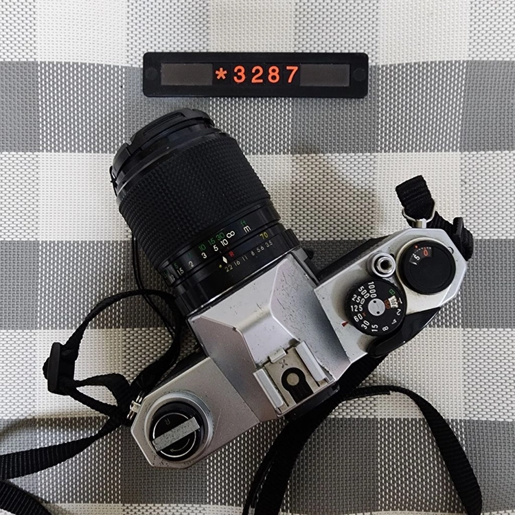 펜탁스 K-1000 필름카메라 35-70mm 줌렌즈 이미지