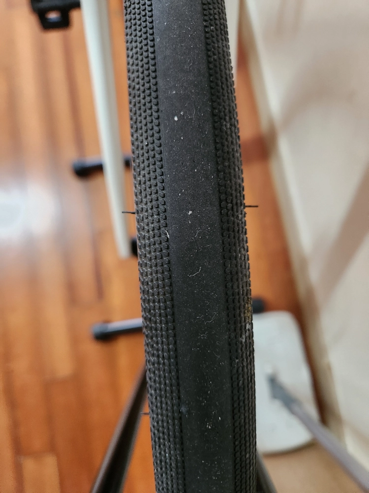 2개 한세트 5만원 자전거 타이어 본트래거 R1 700x32c 이미지