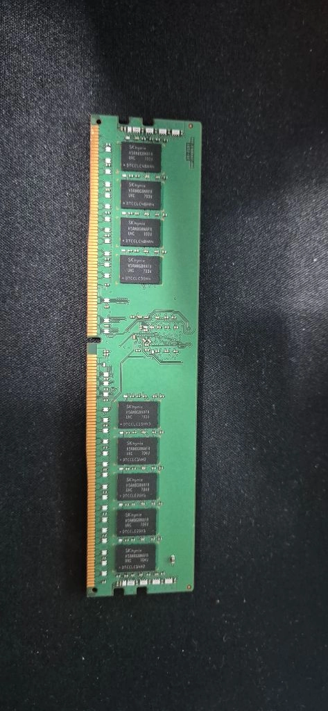 하이닉스 DDR4 2400t 16GB ecc 메모리 이미지