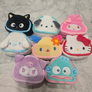 산리오 캐릭터즈 삼각김밥 파우치 키링 이미지