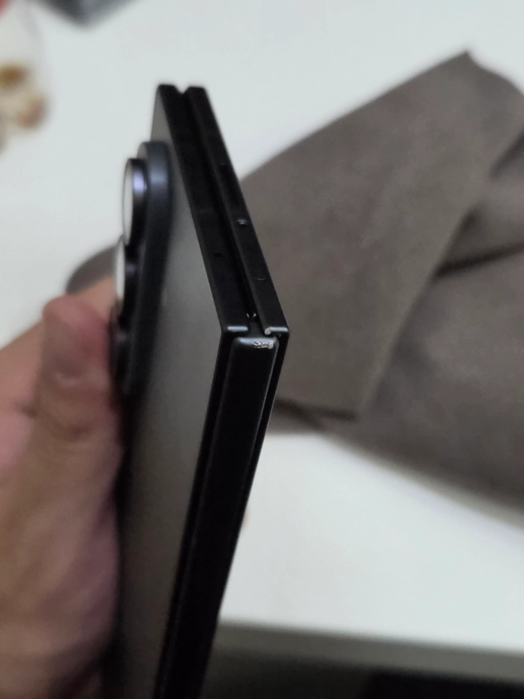 갤럭시 Z폴드8 울트라 블랙 256gb 이미지