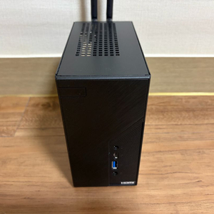 deskmini 데스크미니 x300 판매합니다. 이미지