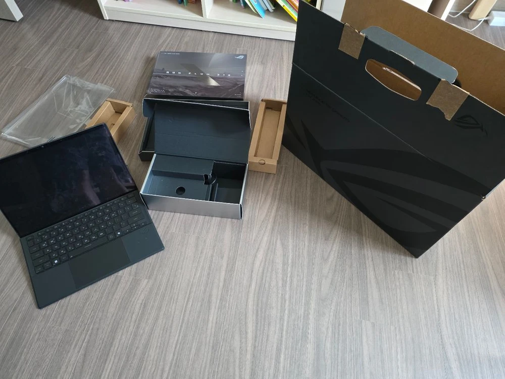 Asus rog flow z13 ai max+ 395 64gb 1tb 판매합니다 이미지