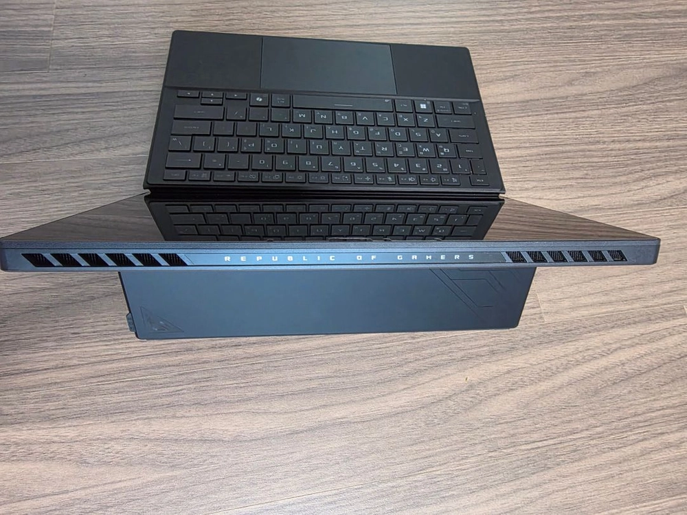 Asus rog flow z13 ai max+ 395 64gb 1tb 판매합니다 이미지