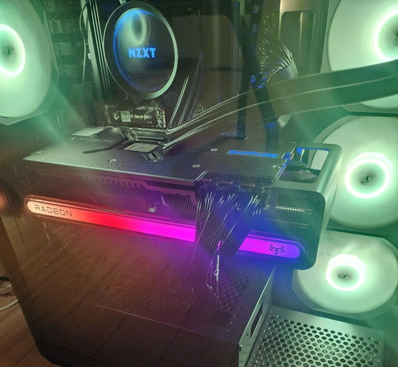라데온 RX7900xtx 니트로+ 이미지